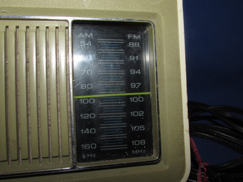 Ford Philco AM-FM RADIO Model R-417 1970s Wedge Free Shipping - Etsy