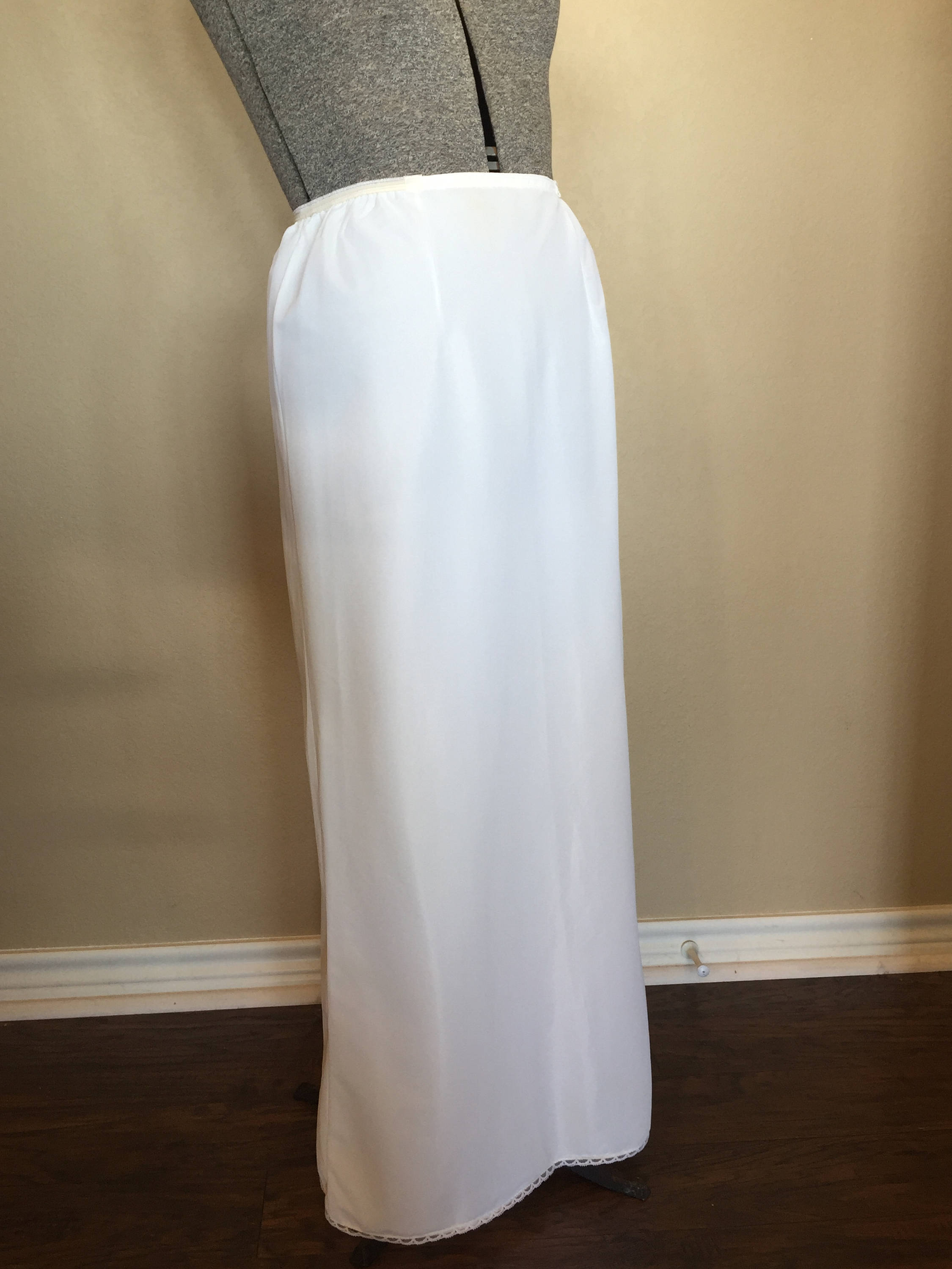 Ladies White Floor Length Half Slip Vassarette Medium Lace Etsy