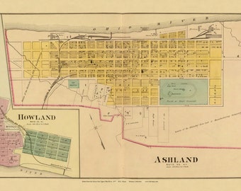 Könnte beinhalten: Eine antike Karte von Ashland, Ohio, die den Grundriss der Stadt mit Straßen und Blöcken zeigt. Die Karte ist in drei Abschnitte unterteilt: Ashland, East Ashland und Howland. Die Karte ist in Schwarzweiß mit farbigen Akzenten gedruckt.