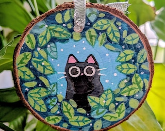 Little Black Cat Wreath Painting on Wood Slice