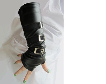 Leather-Look Assassin Fingerless Gloves (Pair)