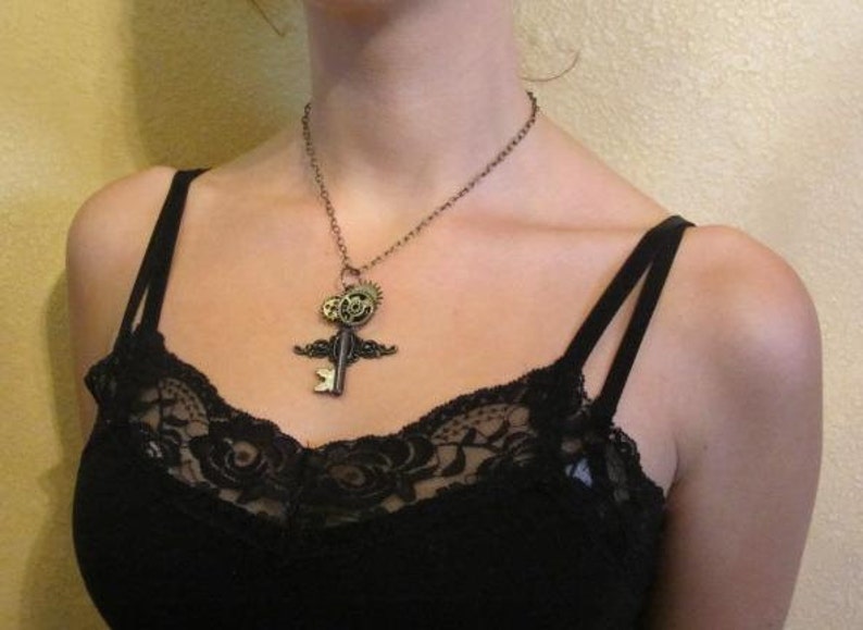 Flights of Fantasy Steampunk Skeleton Key Necklace image 2