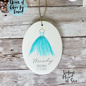 Custom Maid of Honor wood and resin ornament | wedding party gift | bespoke ornament | customized MOH gift | bridal party gift