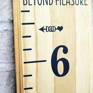 Height Marker for Growth Chart Ruler MOM & DAD Vinyl Decal Arrow Measuring Mark image 1