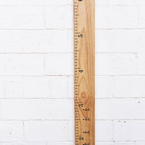 Height Marker for Growth Chart Ruler Vinyl Decal Arrow with Initial and Years Measuring Mark image 3