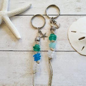 Boho Keychain with Sea Glass Style Beads & Ocean Charm: Coastal Gifts for Ocean Lovers, Nautical Key Chain (Sailboat, Starfish, Sand Dollar)