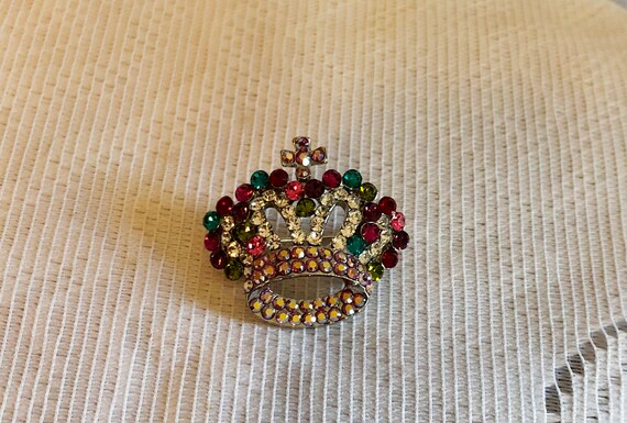 Crown Brooch multi color rhinestones - image 4