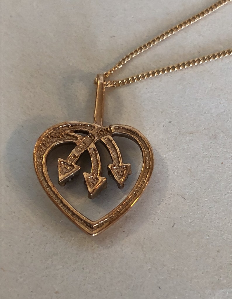 10K Gold Heart Necklace 3 Diamond Point Arrows