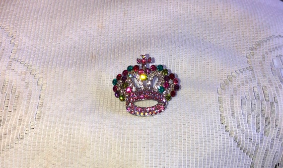 Crown Brooch multi color rhinestones - image 5