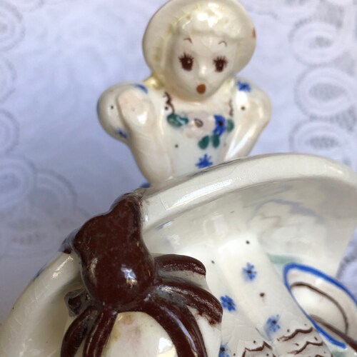 DeLee Art Pottery Miss Muffet shops Flower Frog Flower Arranger minor imperfections
