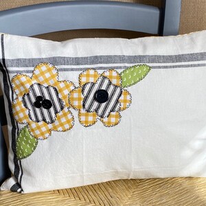 Farmhouse Flower Pillow: Vintage-Inspired Accent Pillow (12 x 16 inch)