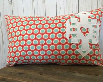 Snowflake Lumbar Pillow Cover: Red Polka Dot Holiday Decor (12 x 20 inch)