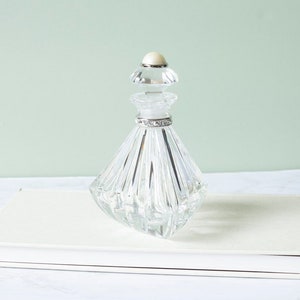 Vintage Crystal Perfume Decanter Inlaid Faux Pearl Stopper