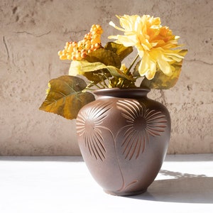 Handarbeit Vase, Mid Century German Pottery Vase, Boho Decor Etched Florals Ceramic