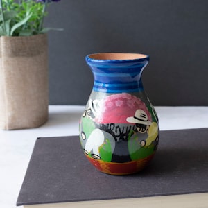 Talavera Hand Painted Vase Storyteller Folk Art Colorful Terra Cotta