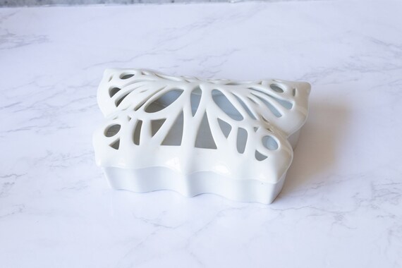 Butterfly Trinket/candy Box By Pacific Rim White … - image 1