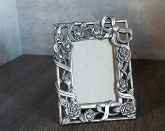 Vintage Roses & Bows Pewter Picture Photo Frame