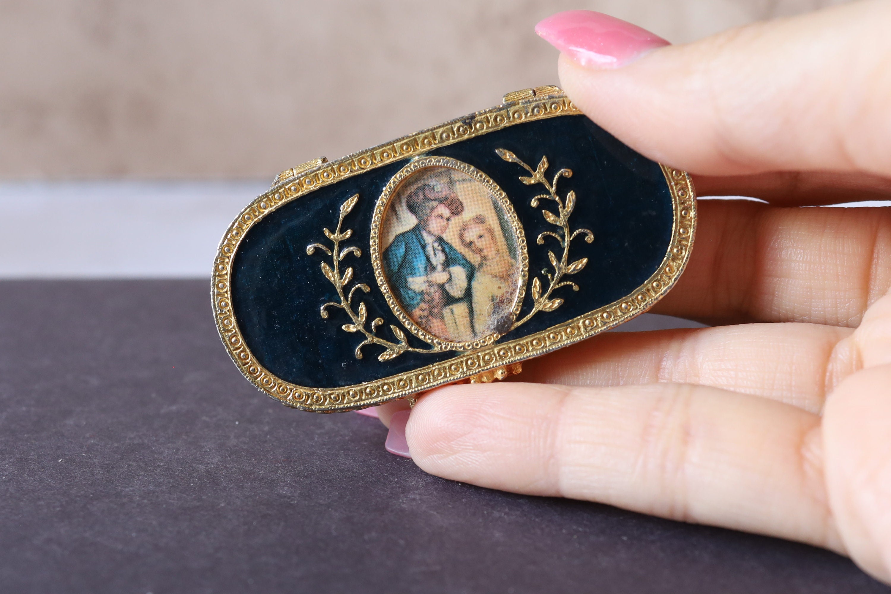 Vintage Estee Lauder Solid Perfume Compact, Small Oval Perfumed