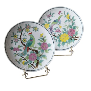Enesco Bird Hanging Collector Plates Set of two beautiful hanging plates. Asian-inspired images in vibrant colors