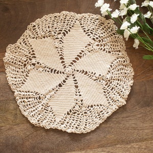 Vintage Crochet Doily Lace doilies Table decoration Crocheted Doilies Centerpiece