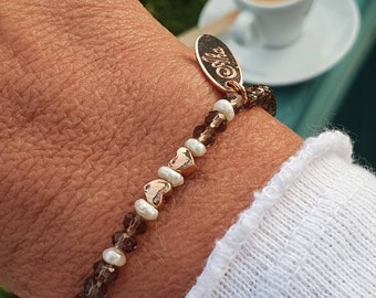 minimalistisches Armband Herz elastisch, Perlenarmband Süßwasserperlen, Boho Style