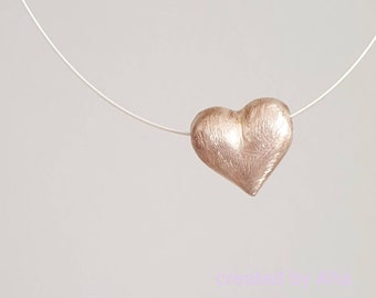 Silver chain heart pendant structured, short chain