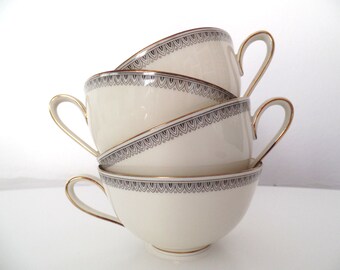 Vintage Bavaria Tirschenreuth porcelain tea set. Germany.