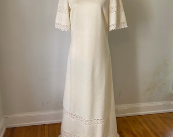 Vintage 1970s Boho Prairie Natural Cream Flutter Sleeve Maxi Gown - 70s Linen look Textured Lace Square neck Wedding Dress