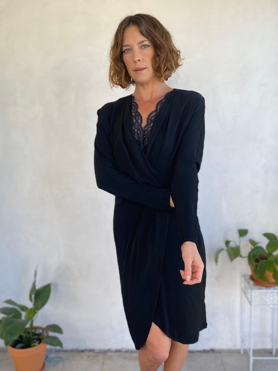 Beautiful Vintage 50s Black Lace Tulip Wrap Dress… - image 9