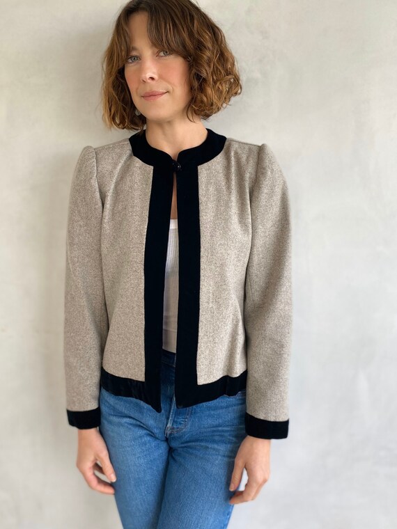 Pristine 80s Vintage Emanuel UNGARO Grey & Black v