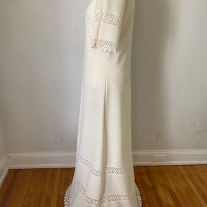 Vintage 1970s Boho Prairie Natural Cream Flutter Sleeve Maxi Gown 70s Linen look Textured Lace Square neck Wedding Dress image 5