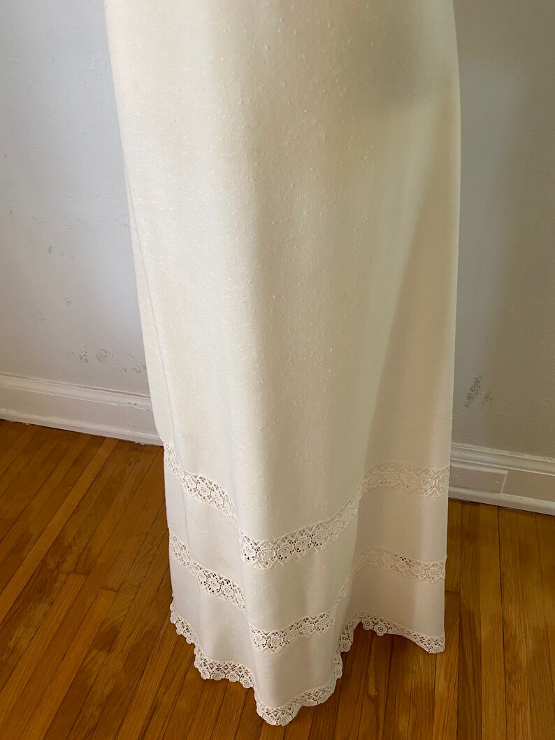 Vintage 1970s Boho Prairie Natural Cream Flutter Sleeve Maxi Gown 70s Linen look Textured Lace Square neck Wedding Dress image 8