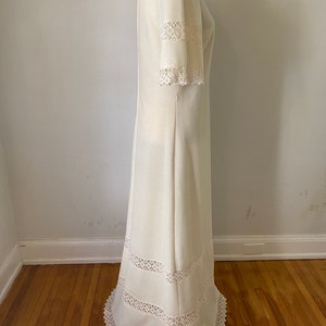 Vintage 1970s Boho Prairie Natural Cream Flutter Sleeve Maxi Gown 70s Linen look Textured Lace Square neck Wedding Dress image 7