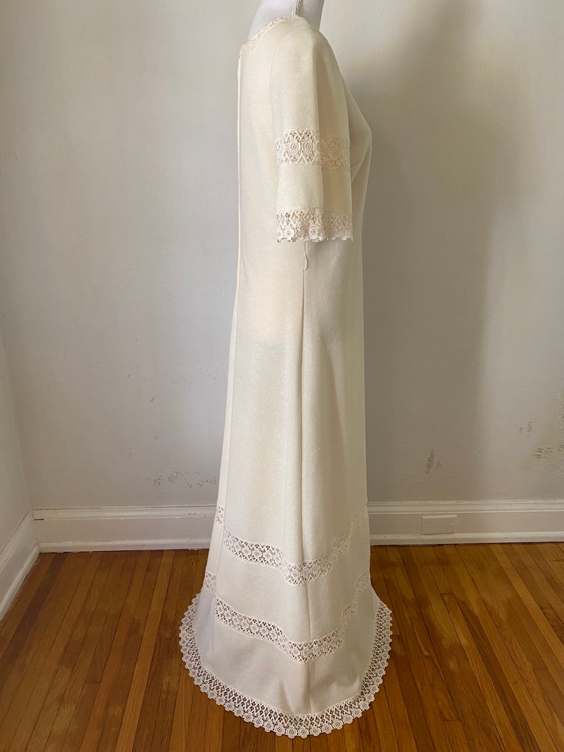 Vintage 1970s Boho Prairie Natural Cream Flutter Sleeve Maxi Gown 70s Linen look Textured Lace Square neck Wedding Dress image 7