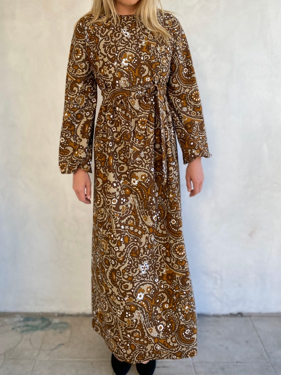 Stunning 70s Vintage Brown & Tan Paisley Print Ma… - image 8