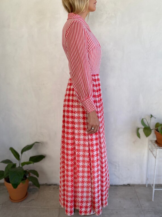 1970s Vintage Red & White Stripe Houndstooth Semi… - image 8