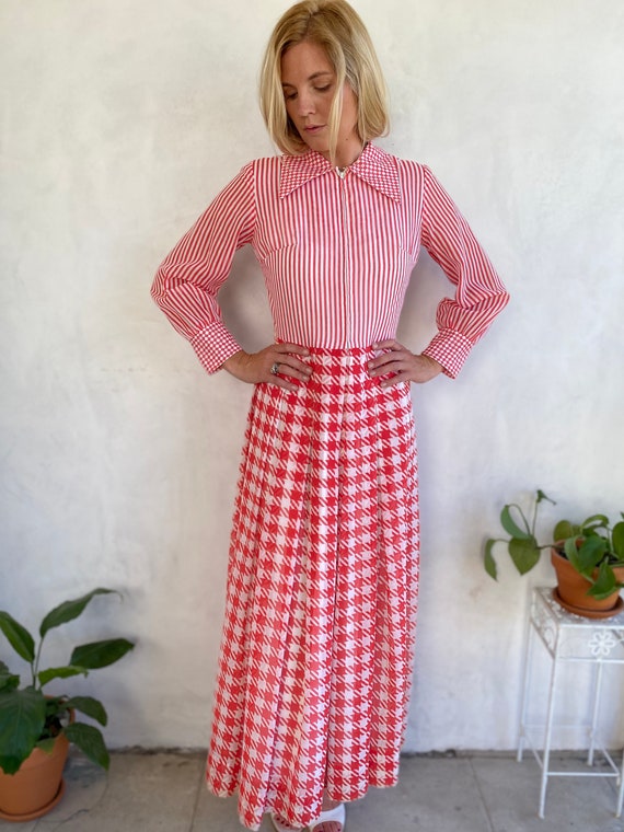 1970s Vintage Red & White Stripe Houndstooth Semi… - image 4