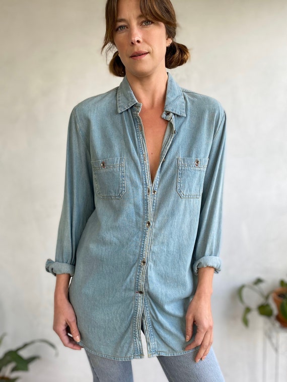 black jeans light blue denim shirt