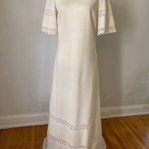 Vintage 1970s Boho Prairie Natural Cream Flutter Sleeve Maxi Gown 70s Linen look Textured Lace Square neck Wedding Dress image 4