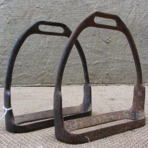 Vintage Iron &#39;U.S. Army&#39; Stirrups Set &gt; Antique Old Iron Western Gear Horse Saddle Equipment Bridle Bit Stirrups 11147