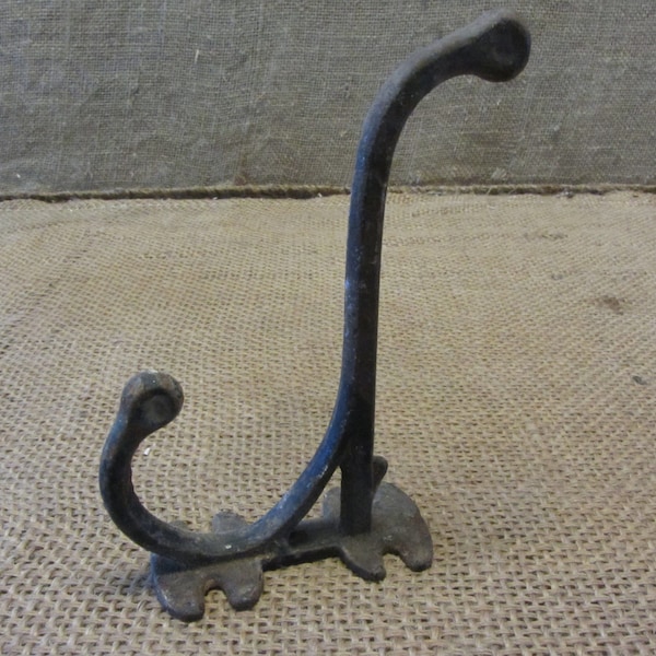 Vintage Cast Iron Coat or Hat Rack Hook > Ornate Hooks Antique Old Wooden Rare Find Very Primitive 11044