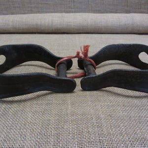 Vintage Iron Stirrups Set &gt; Antique Old Iron Western Gear Horse Saddle Equipment Bridle Bit Stirrups 11291