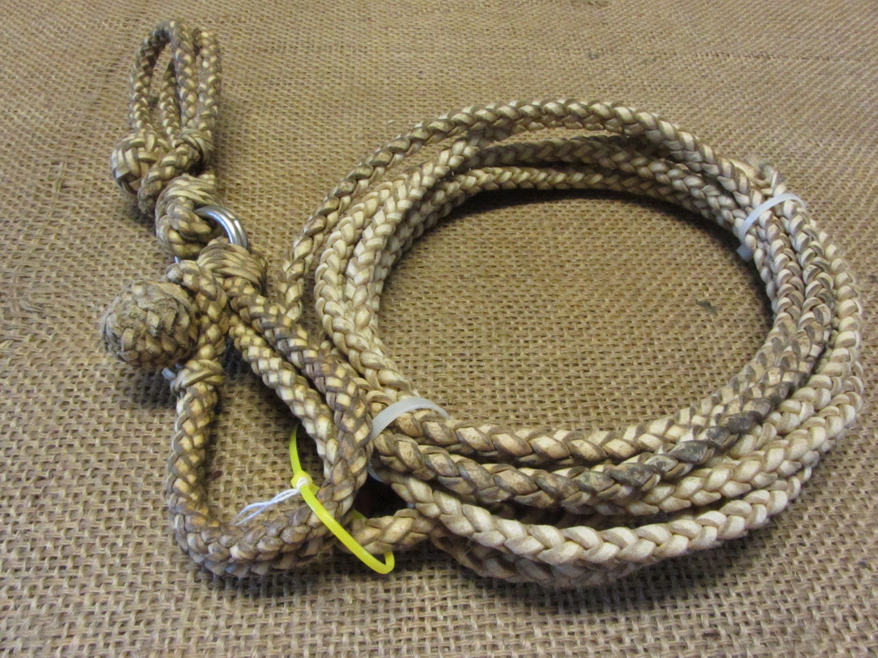 Argentine BRAIDED RAWHIDE 46' LARIAT Lasso Rodeo Ranch Gaucho Leather  Western !!