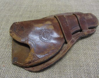 Vintage Montgomery Ward Leather Holster Military &gt; Antique Old Metal Farm Tool Tools Primitive Shabby Primitive Decor 11346