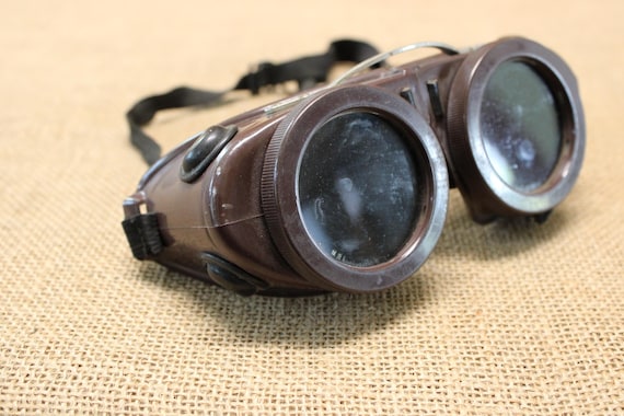 Vintage Wilson Welding Goggles Glass Lens 11677