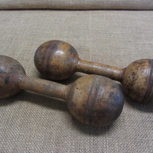 Vintage Set Wooden Dumbbells 13 oz Each Weights Dumb Bell Exercise Workout &gt; Antique Primitive Shabby Primitive Decor 11356