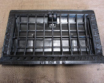 Vintage Cast Iron Wall Register Grate &gt; Antique Old Heat Vent Furnace Hardware (Opening 8 x 13) 11279