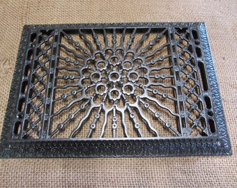 Vintage Ornate Cast Iron Register Grate &gt; Antique Old Heat Vent Furnace Hardware (Opening 12 x 8) 10939