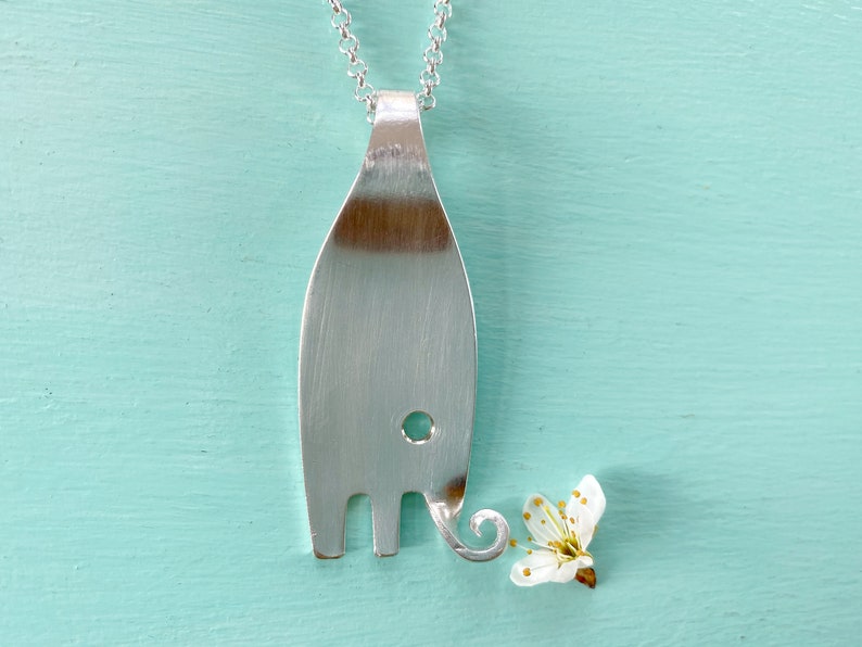 Besteckschmuck, versilberter Elefant aus einer Gabel Bild 7