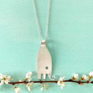 Besteckschmuck, versilberter Elefant aus einer Gabel Bild 6